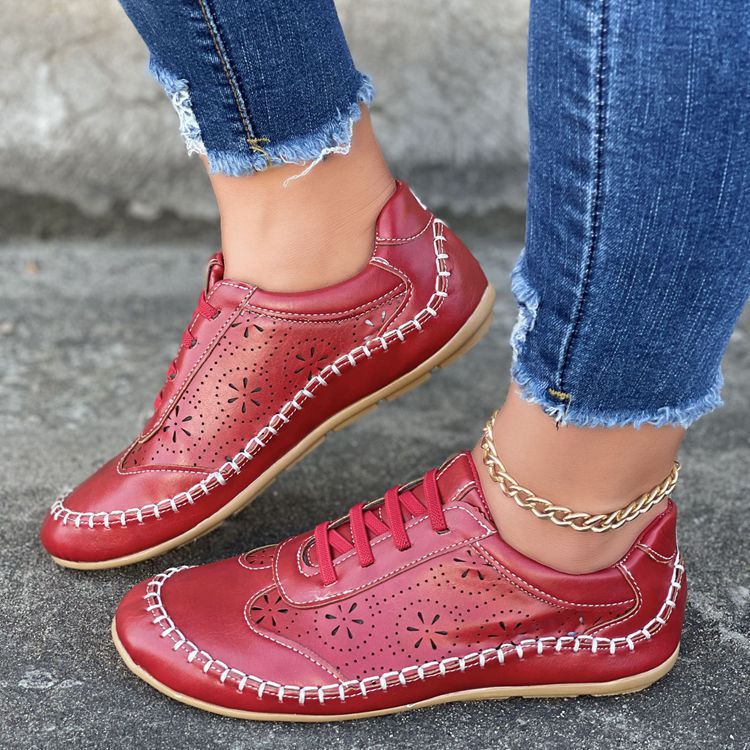 New round toe hollow flat casual shoes